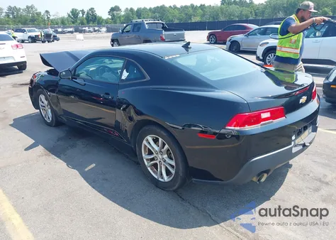 2015 Chevrolet Camaro Ls z USA, uszkodzony, nr VIN 2G1FB1E39F9108847